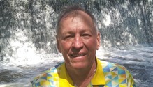 Михайло Гуленко - заслужений працівник фізичної культури і спорту України.